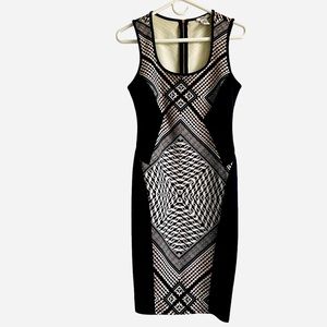 Womens sleeveless lightweight cocktail dress. Size S